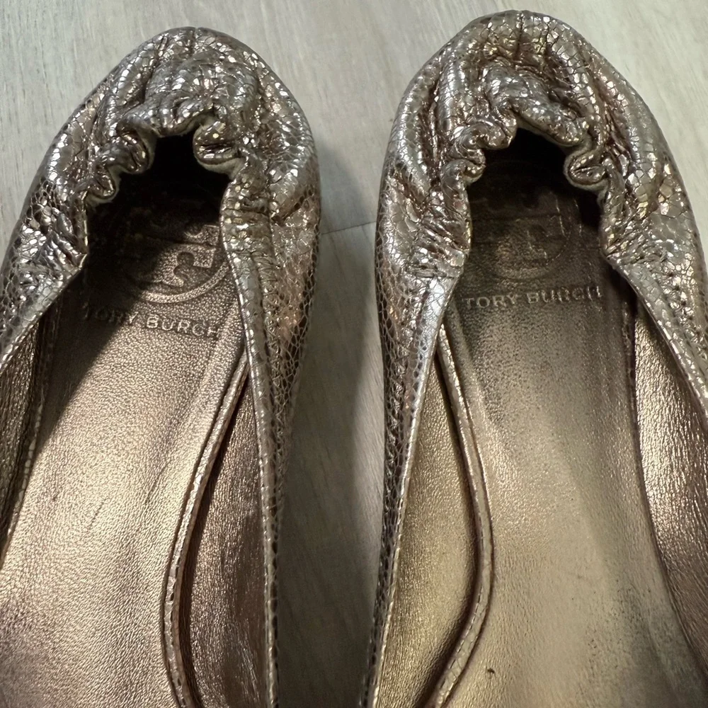Tory Burch Metallic Bronze Embossed Leather Ballet Flats Women's Size 8M